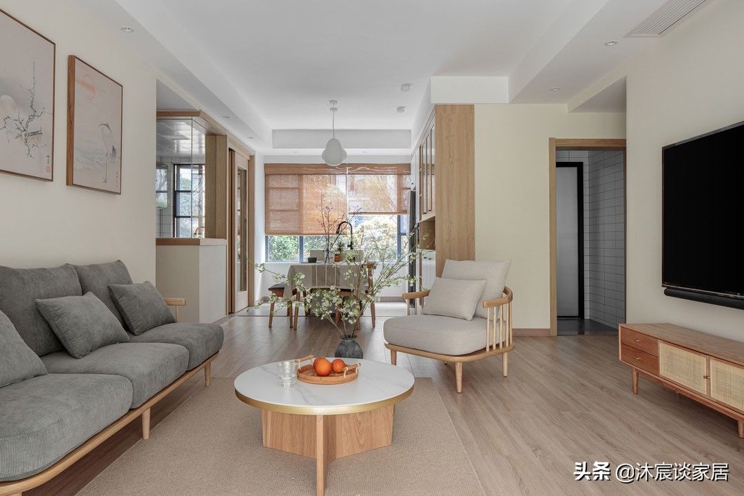 家居|这对夫妻很明智，整个家不过度装修，轻松打造出温暖治愈人心的家