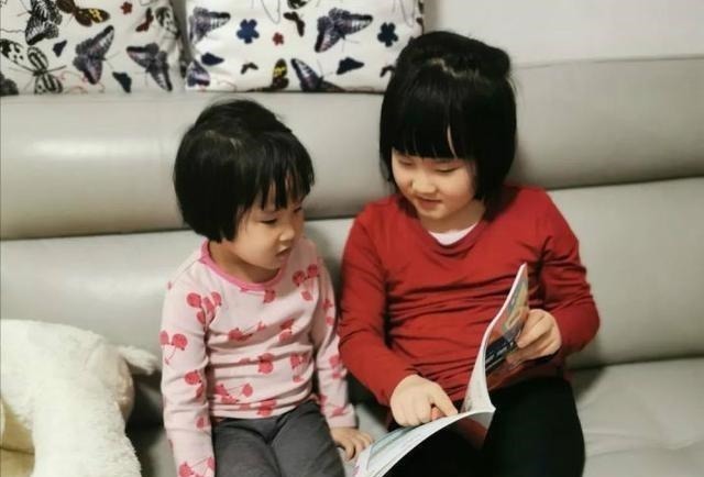 独生家庭|哥哥开学后,弟弟“颓废”度日,网友:没有人抢,玩具都不香了