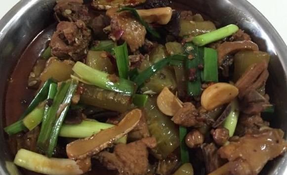 沁透心脾暖心暖胃,香嫩爽滑驱寒补血,让你恨不得把舌头都吞进去