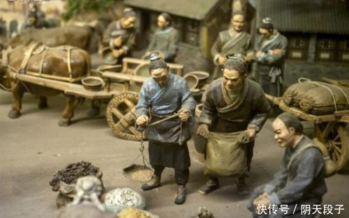 成吉思汗第一次进城就惊叹:三教九流五行