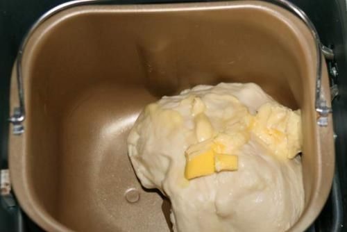 比蛋糕简单比馒头好吃，简单一卷就能吃，松软又香甜，孩子超爱吃