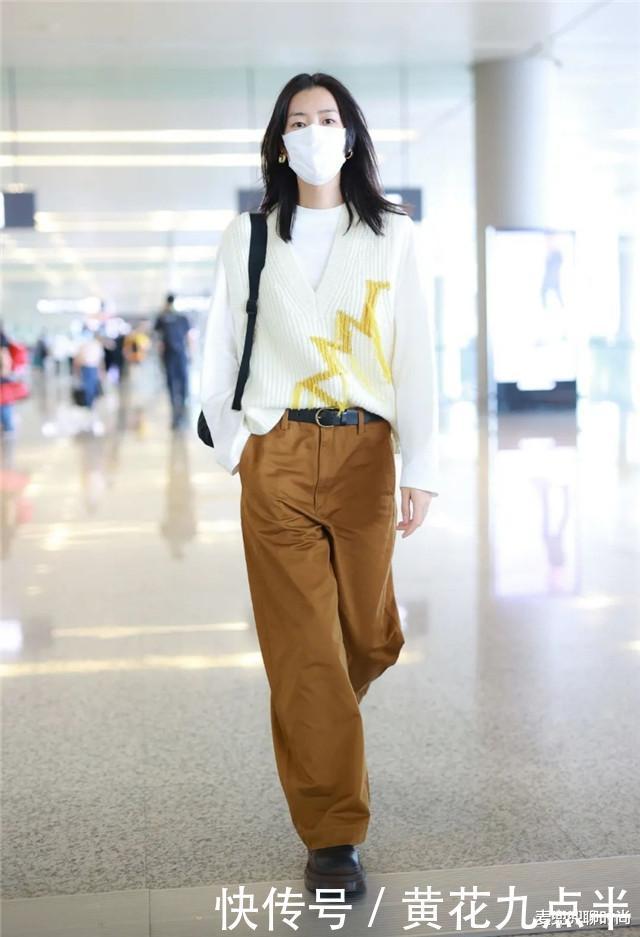 适合|今年火了一种衣服,叫“毛坎肩”,温暖舒适又时髦,秋天穿好适合