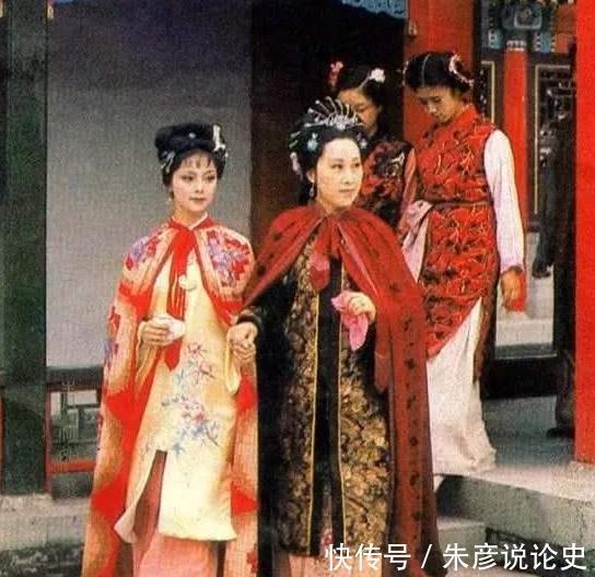 生日!探春盘点众人生日时的小心机,她为何偏偏要遗漏林黛玉的生日