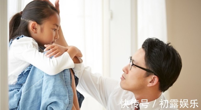 关键期|孩子从小跟谁睡,长大就和谁亲吗?专家:错过关键期努力也徒劳