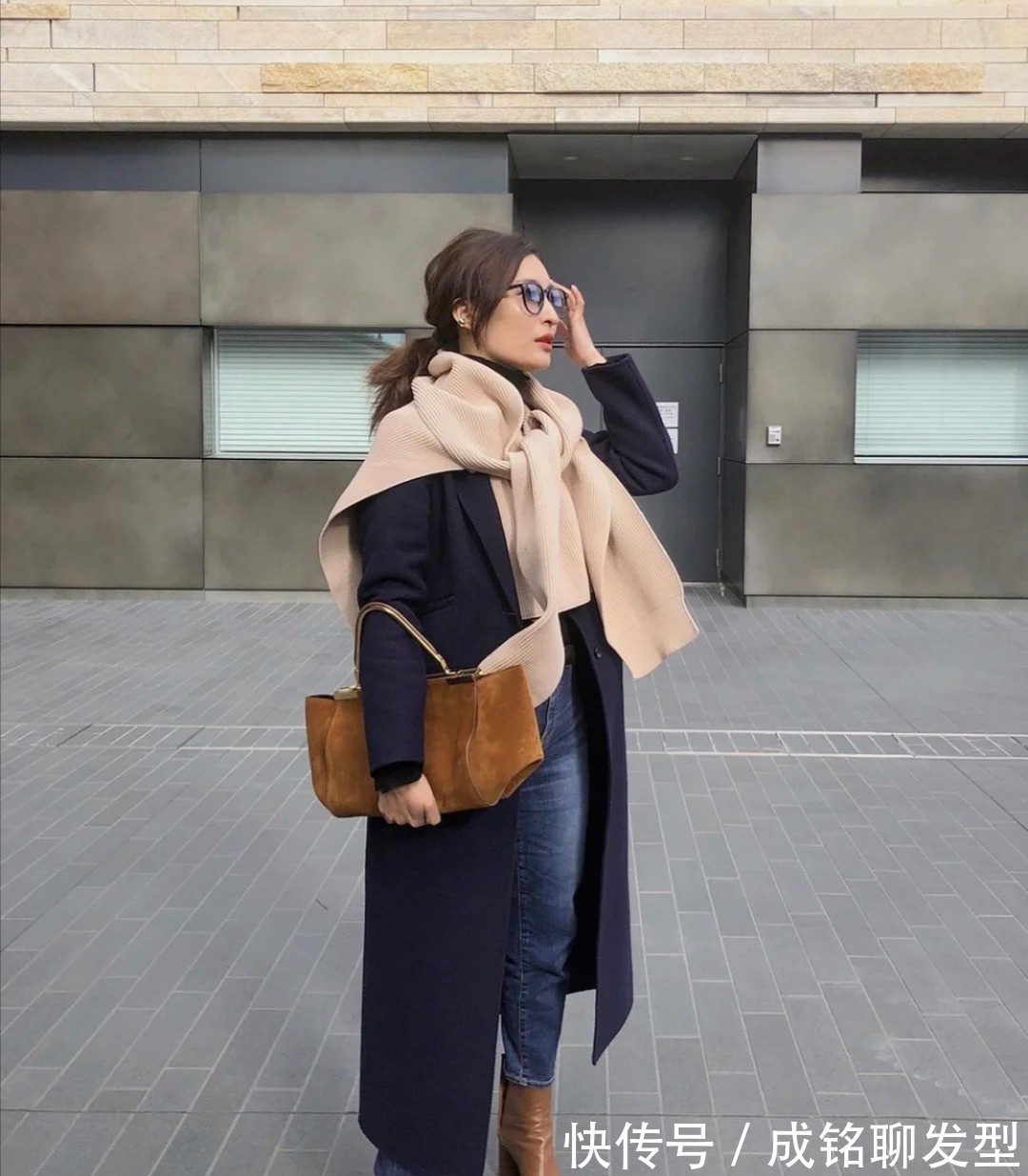 四五十岁的穿衣打扮,最好避开这三个搭配误区,显老又拉低档次