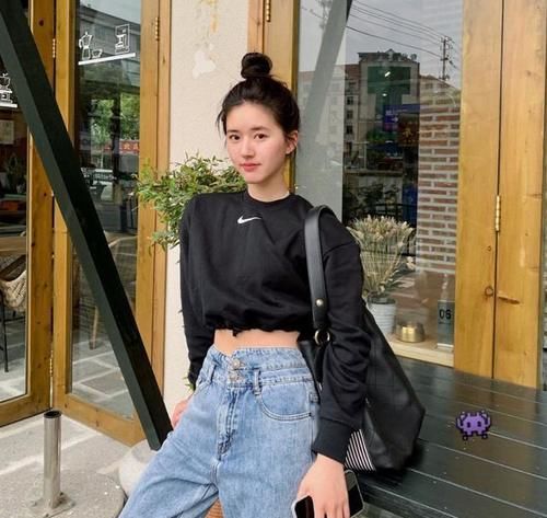 丸子头|甜美女孩,身穿露脐卫衣超吸睛,美炸了!