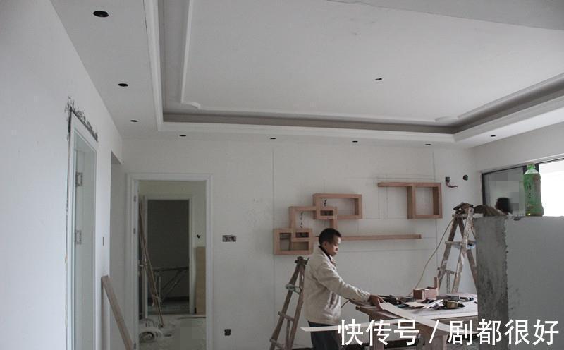 亲戚|客厅砌了半堵墙,亲戚朋友说我脑子进水,完工后他们都被打脸了!