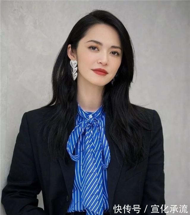 穿搭 奔四的女人尽量别留短发,很土!推荐这5款发型,太减龄!