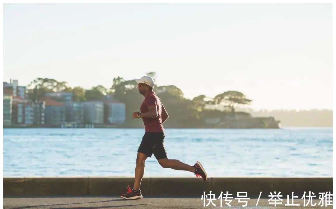 关节|这些事比跑步更伤膝盖,有人却天天做