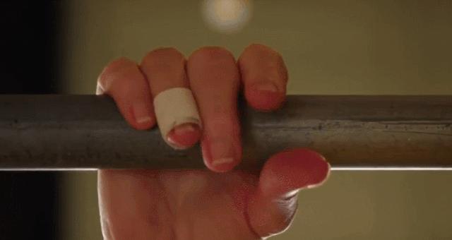 健身|70岁硬核奶奶3个月减脂28斤，凭马甲线上热搜！光彩照人的生命