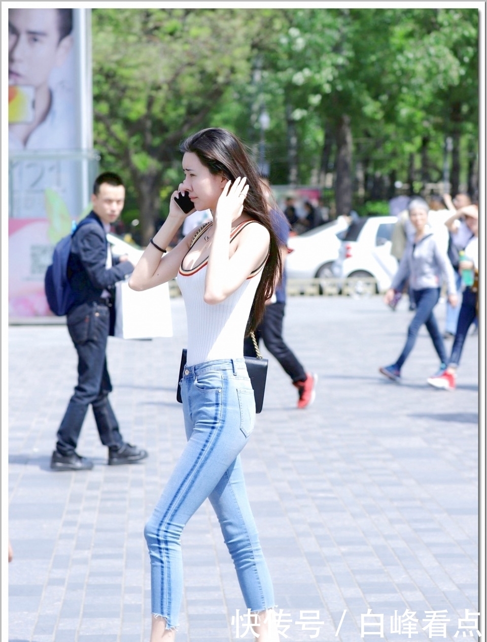 街头|街拍丨生活在街头上的女孩们都非常漂亮