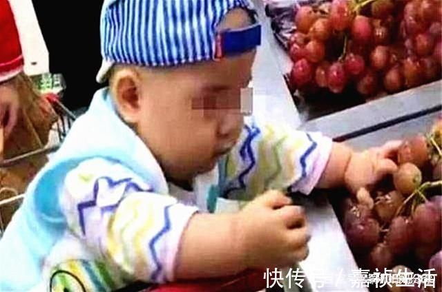 宝妈|2岁娃超市拽了颗葡萄，遭售货员歧视：“缺教养”！妈妈漂亮回应
