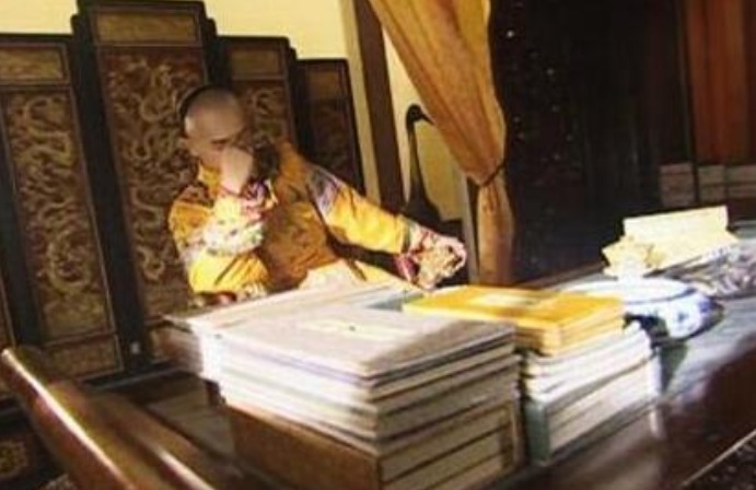 再也|古代皇帝一天都干啥？看完再也不想当皇帝了