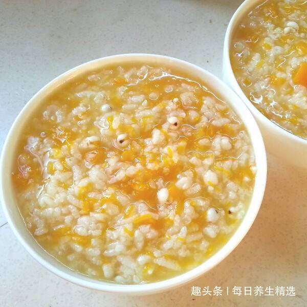 家里有小孩的，不妨常食此粥，提高孩子记忆力，农村也吃得起