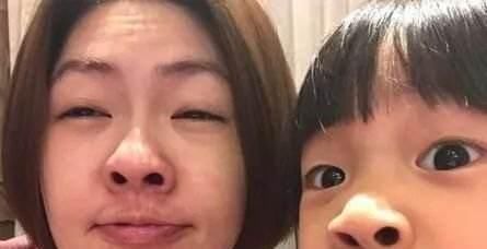 孩子|爱“挖鼻孔”的孩子,长大几乎逃不出这2种结局,父母要趁早知道