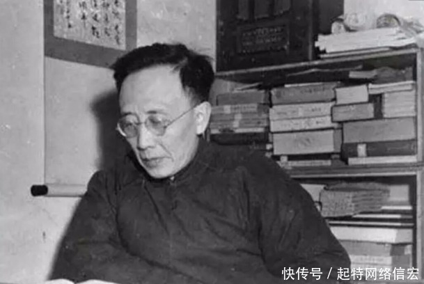 世人|郭沫若用4字骂鲁迅,鲁迅用5字进行回击,世人:符合郭沫若一生