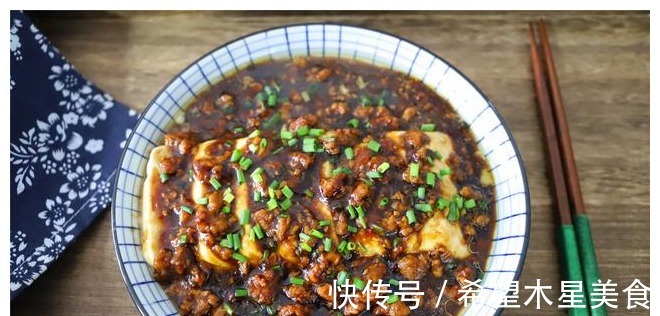 水淀粉|豆腐这样做太下饭了,加2个鸡蛋,简单一蒸,鲜美营养还不上火!