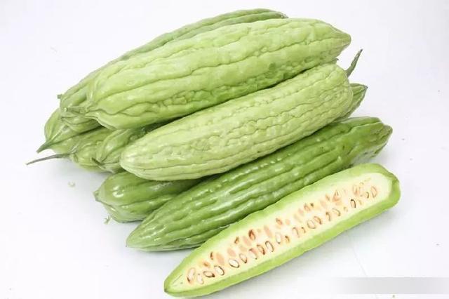 糖尿病患者|糖尿病者，一旦手脚有四种变化，并发症来了，再拖下去就是肾衰竭