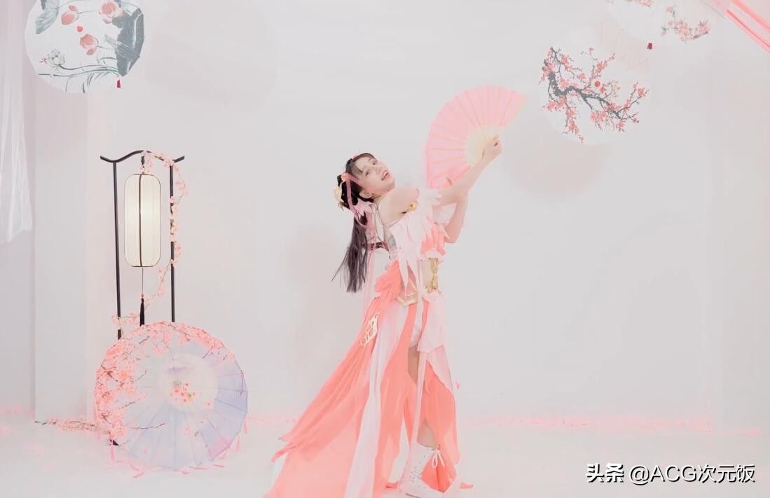 up主|剑网三UP主登上B站首页，COS到位编舞一流，观众直呼老婆真美