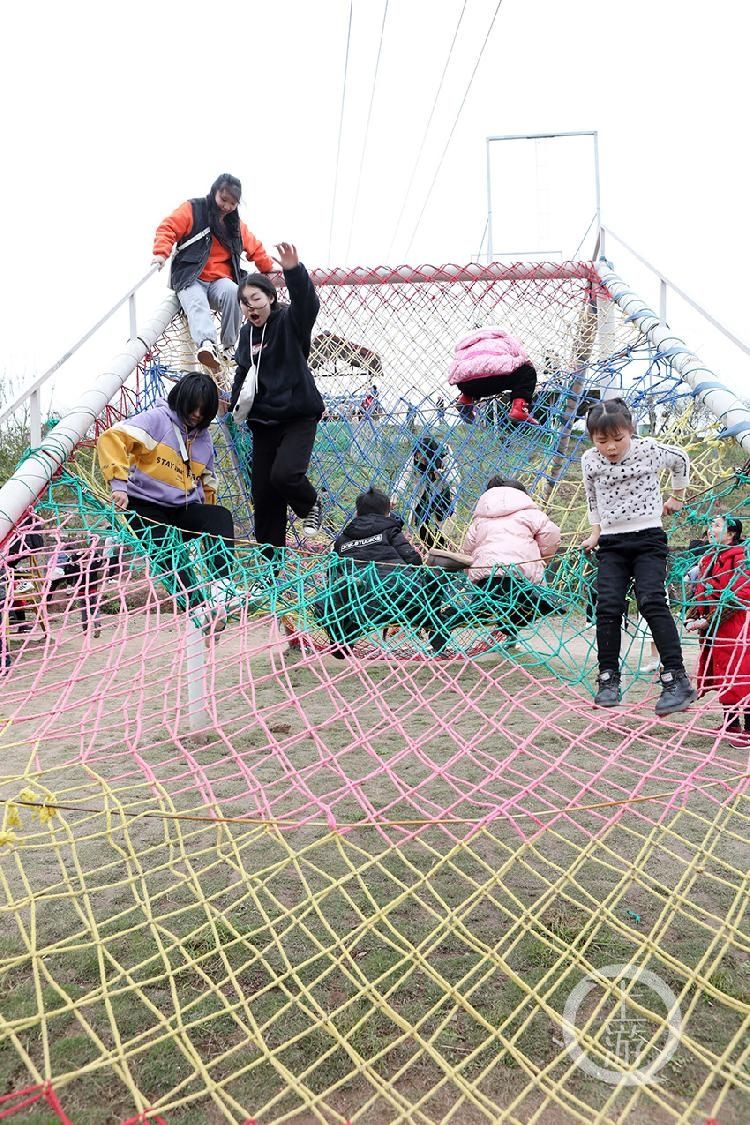 老年|春节假期 市民免费游玩娱乐设施