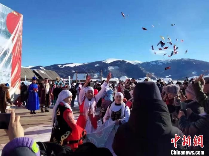 接待|冰雪游热 新疆阿勒泰春节假期旅游接待数量效益双增长