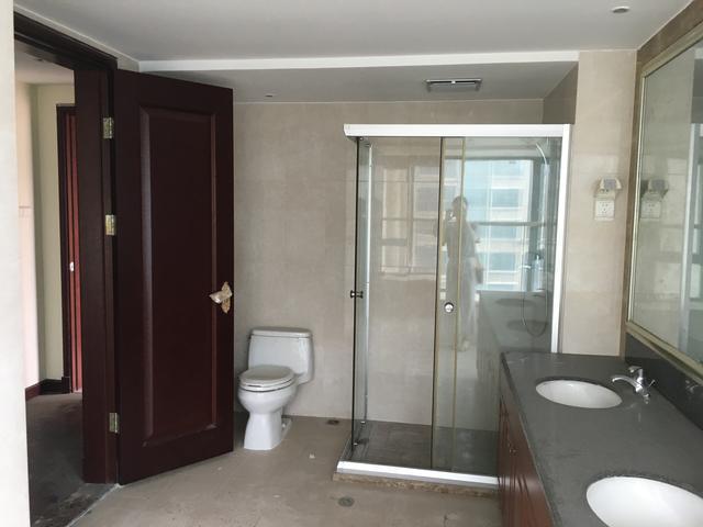 中介|中介说句实话二手房想卖出去,业主要先把家搬空,空荡荡才好卖