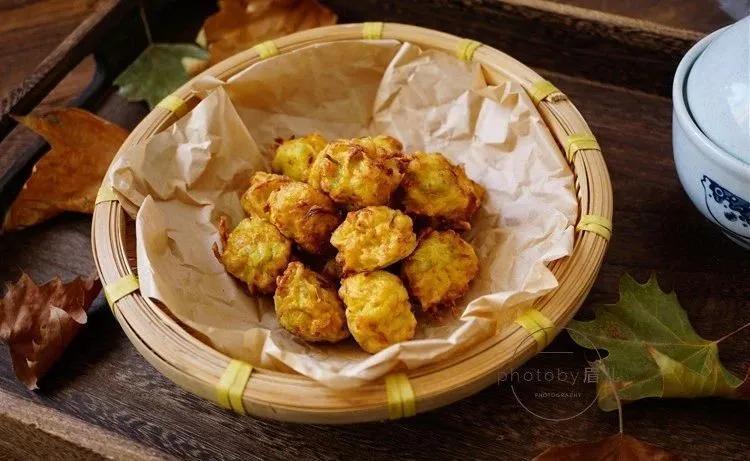 过年必备的5种炸丸子做法,外酥里嫩,有荤有素,年味十足!