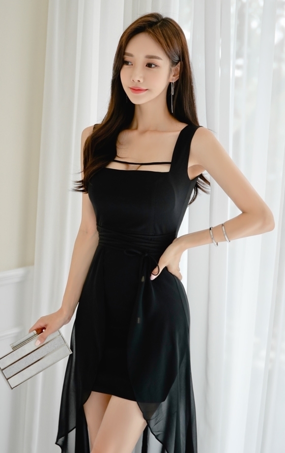 女神|女神孙允珠,层叠仙女飘絮黑宝石笼纱礼裙