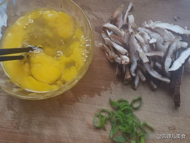 含有|立秋后，吃土豆吃山药不如多吃它，5分钟就出锅，鲜美好吃营养高