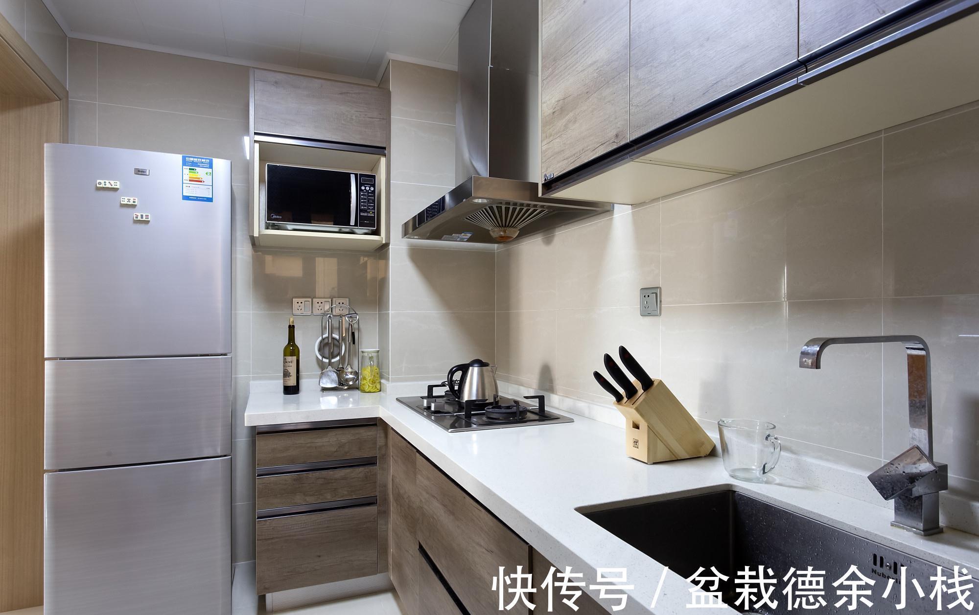 天花板|新房入住一周年,细数厨房装修三大坑,多花钱反而更难用!