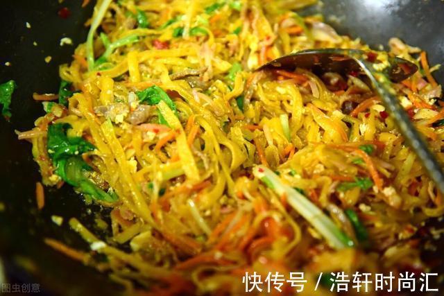 粉条|粉条不管怎么炒,掌握4个小技巧,根根顺滑,不粘锅不成坨还入味