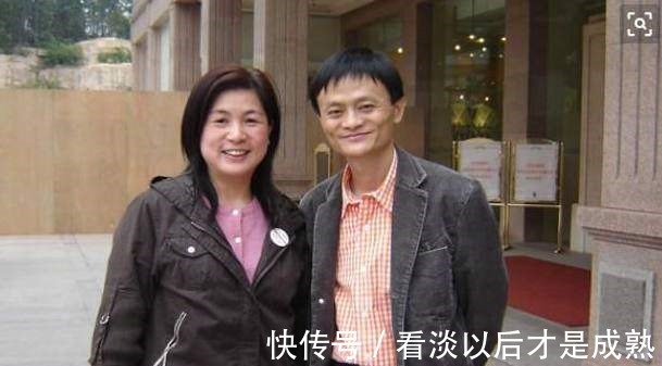王健林|看了马云和王健林妻子的照片，网友他们的成功是有原因的！