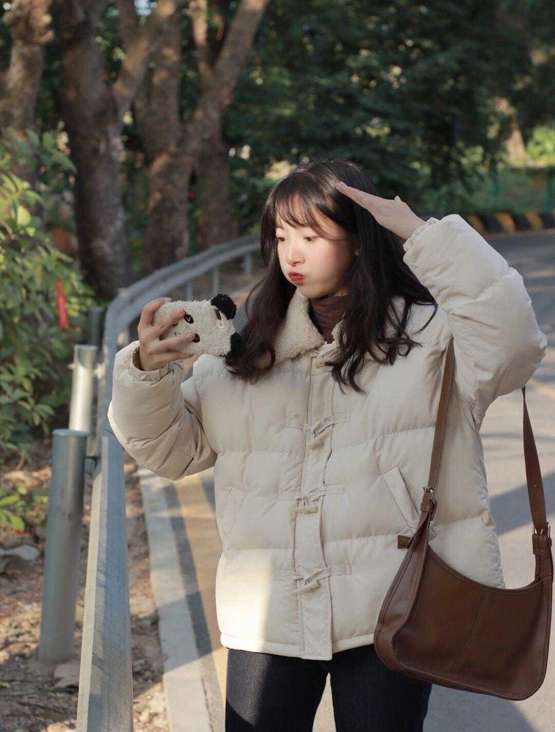 短款 冬季不想再长衣加身,就将短款厚外套搬出来吧!文艺又气质