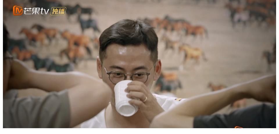魏巍|佟晨洁终于忍无可忍！爆料魏巍酒后强拽导演，章贺和稀泥也很可恨