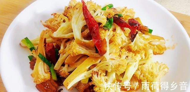 炒花菜到底是应该过油还是焯水这样做更好吃，详细教程（图文）！