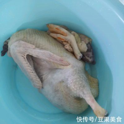 三杯鸭这样做，隔壁小孩都馋哭了