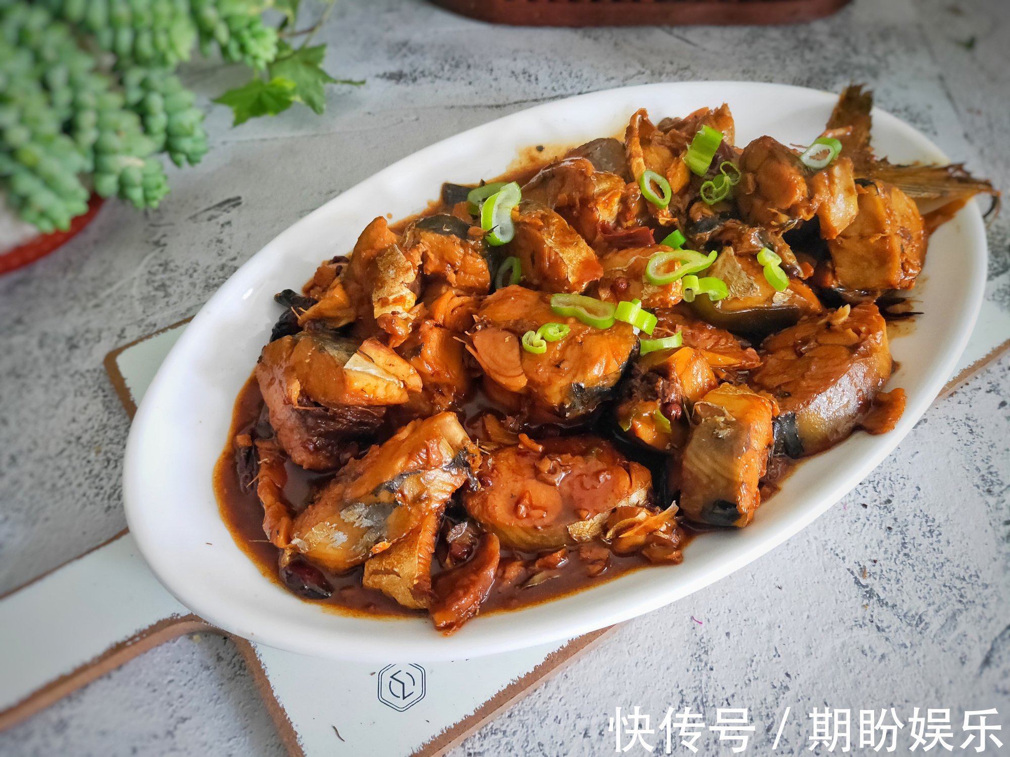 营养|这鱼便宜还没刺,遇到从不手软,一买就是七八斤,营养丰富味鲜美