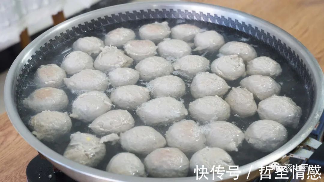 q弹|丸子要好吃，调馅是关键！教你饭店不外传的做法，一口一个超过瘾