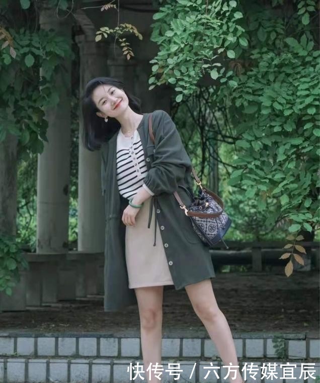 发型|你适合“扎发”还是“披发”?主要是看这3点,不妨自测一下