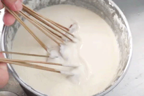 炸串用的酱料和面糊怎么制作?