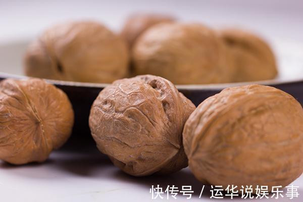 长高|13岁男孩喝牛奶增高失败,医生明确这两个才是“助长剂”