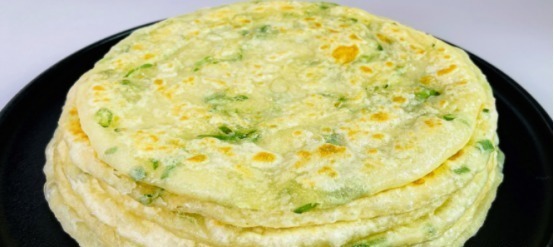 简单的葱油饼做法，当早餐吃很合适，柔软多层喷喷香