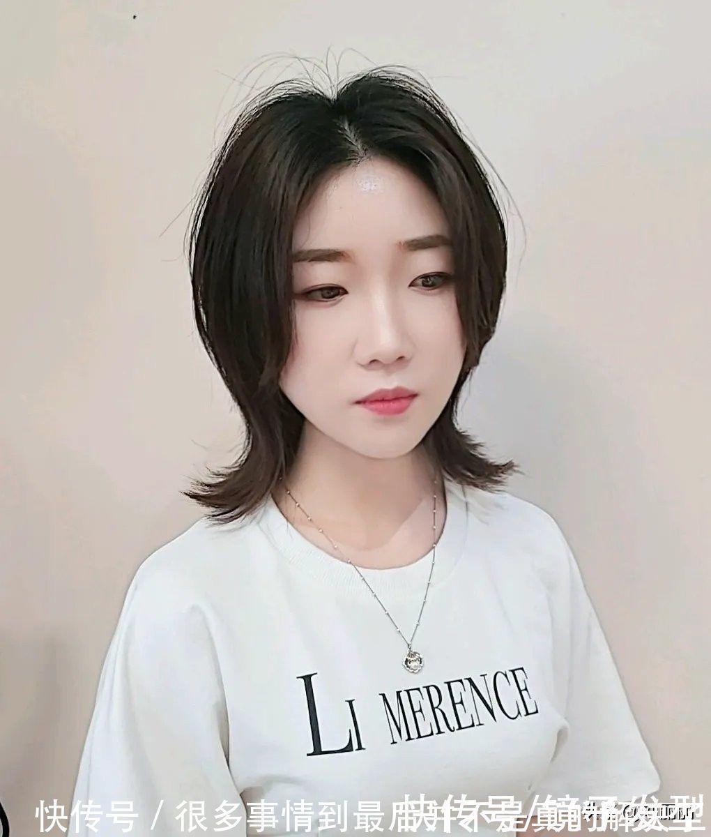 时尚 羊毛卷已过时,22款当下流行发型送给大家,直接剪就对了