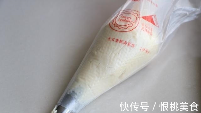 糖粉|简单几步，教你在家做曲奇饼干，又酥又脆比买的好吃，特别解馋