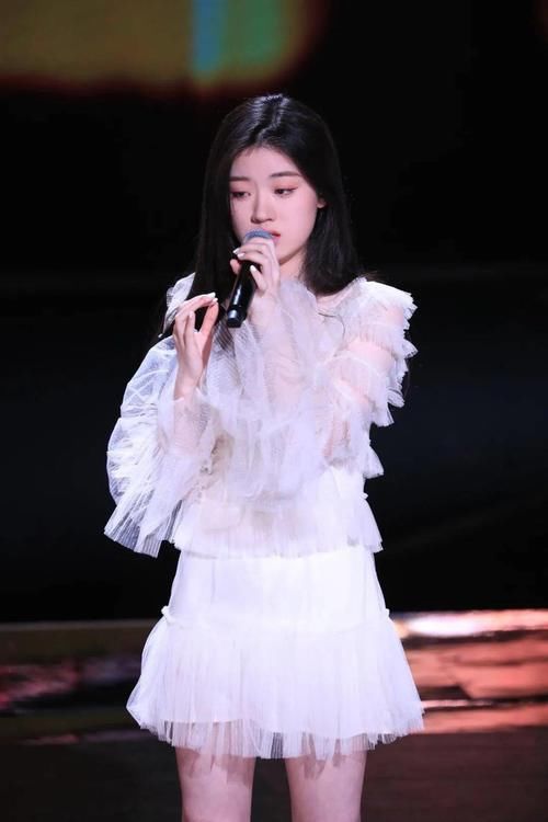 《天赐2》首轮歌单曝光，单依纯上来就放大招，但台下坐着丁太升