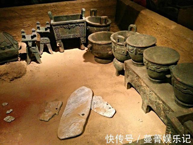 建房子@此人为了盗墓,在古墓上方建房子,历时20年挖空墓中宝物