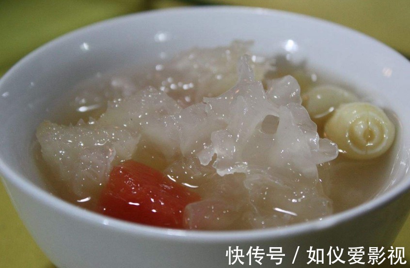 生长发育|怀孕阶段,有4样食物多吃能补充叶酸,促进宝宝发育,孕妈要舍得