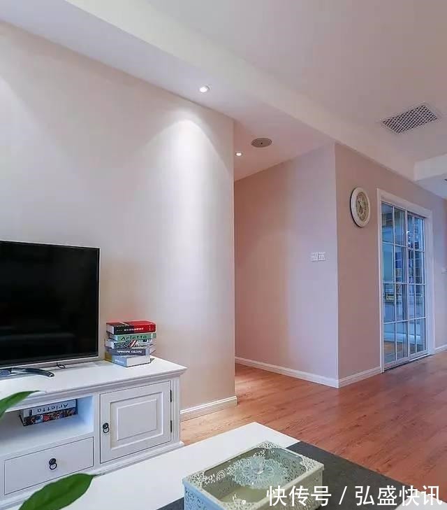 伴娘|老婆装修的婚房,非常漂亮,一个客厅都惊艳了所有伴娘!