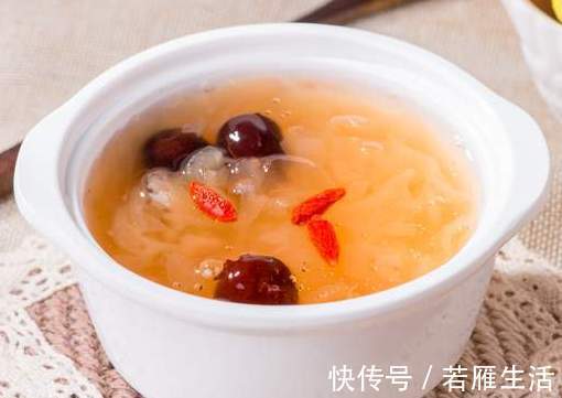 香甜可口|煮银耳汤要想出胶快,记得多做这个小动作,20分钟汤汁变浓稠