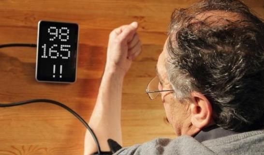 高血压|头晕原来预示着这3种疾病,经常头晕要注意,对照情况及时就医!